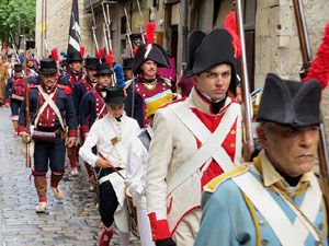 XI Festa Reviu els Setges Napole&ograve;nics de Girona. Desfilada pels carrers de Girona