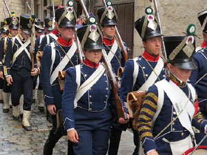 XI Festa Reviu els Setges Napole&ograve;nics de Girona. Desfilada pels carrers de Girona