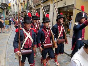 XI Festa Reviu els Setges Napole&ograve;nics de Girona. Desfilada pels carrers de Girona