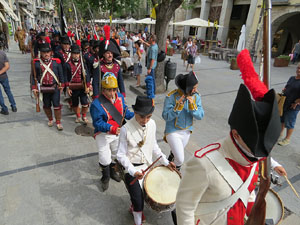 XI Festa Reviu els Setges Napole&ograve;nics de Girona. Desfilada pels carrers de Girona