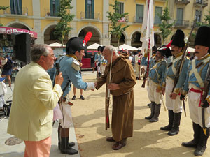 XI Festa Reviu els Setges Napole&ograve;nics de Girona. Presentaci&oacute; a la pla&ccedil;a de la Independ&egrave;ncia