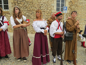XI Festa Reviu els Setges Napole&ograve;nics de Girona. Presentaci&oacute; a la pla&ccedil;a de Sant Dom&egrave;nec