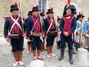 XI Festa Reviu els Setges Napole&ograve;nics de Girona. Presentaci&oacute; a la pla&ccedil;a de Sant Dom&egrave;nec
