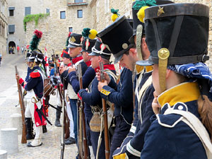 XI Festa Reviu els Setges Napole&ograve;nics de Girona. Presentaci&oacute; a la pla&ccedil;a de Sant Dom&egrave;nec