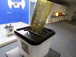 Exposici&oacute; '55 urnes per la Llibertat' a la Fundaci&oacute; Fita, a la Casa de Cultura de Girona