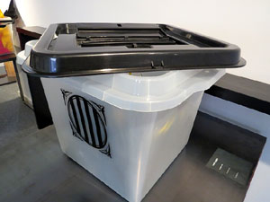 Exposici&oacute; '55 urnes per la Llibertat' a la Fundaci&oacute; Fita, a la Casa de Cultura de Girona