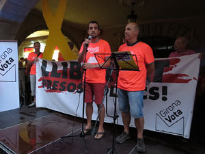 Assaig de la manifestaci&oacute; de l'11 de setembre a la pla&ccedil;a del Vi