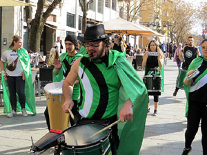 Carnestoltes 2019 a Girona. Disfresses i cercavila pels carrers del Barri Vell