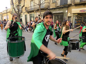 Carnestoltes 2019 a Girona. Disfresses i cercavila pels carrers del Barri Vell