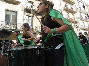 Carnestoltes 2019 a Girona. Disfresses i cercavila pels carrers del Barri Vell