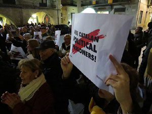 Concentraci&oacute; a la pla&ccedil;a del Vi per la independ&egrave;ncia i la llibertat dels presos pol&iacute;tics