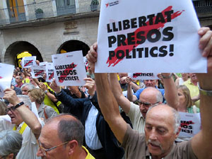 Concentraci&oacute; a la pla&ccedil;a del Vi per la independ&egrave;ncia i la llibertat dels presos pol&iacute;tics