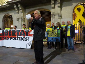 Concentraci&oacute; a la pla&ccedil;a del Vi per la llibertat dels presos pol&iacute;tics, amb Cims per la Llibertat