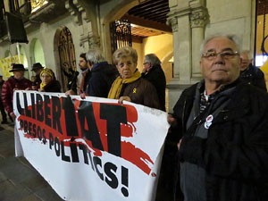 Concentraci&oacute; a la pla&ccedil;a del Vi per la independ&egrave;ncia i la llibertat dels presos pol&iacute;tics