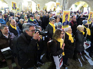 Concentraci&oacute; a la pla&ccedil;a del Vi per la independ&egrave;ncia i la llibertat dels presos pol&iacute;tics