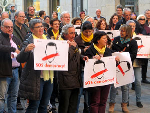 Concentraci&oacute; a la pla&ccedil;a del Vi el dijous 15 de mar&ccedil; de 2018