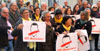 Concentraci&oacute; de protesta pels escorcolls a &Ograve;mnium