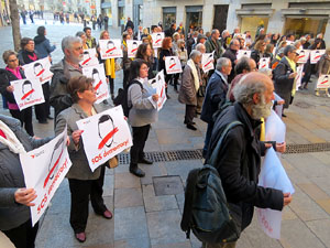 Concentraci&oacute; a la pla&ccedil;a del Vi el dijous 15 de mar&ccedil; de 2018