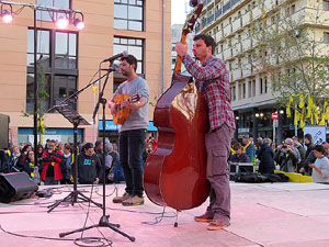 Concentraci&oacute; a la pla&ccedil;a de Santa Susanna del Mercadal