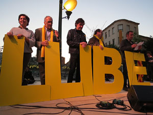 Concentraci&oacute; a la pla&ccedil;a de Santa Susanna del Mercadal
