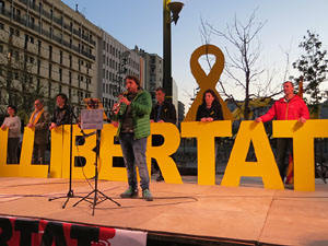 Concentraci&oacute; a la pla&ccedil;a de Santa Susanna del Mercadal