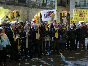 Concentraci&oacute; a la pla&ccedil;a del Vi per la independ&egrave;ncia i la llibertat dels presos pol&iacute;tics