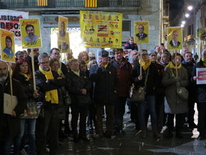 Concentraci&oacute; a la pla&ccedil;a del Vi per la independ&egrave;ncia i la llibertat dels presos pol&iacute;tics