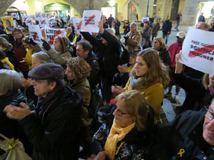 Concentraci&oacute; a la pla&ccedil;a del Vi per la independ&egrave;ncia i la llibertat dels presos pol&iacute;tics