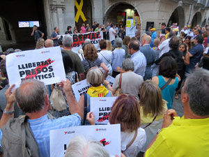 Concentraci&oacute; a la pla&ccedil;a del Vi per la llibertat dels presos pol&iacute;tics