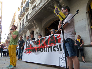Concentraci&oacute; a la pla&ccedil;a del Vi per la llibertat dels presos pol&iacute;tics
