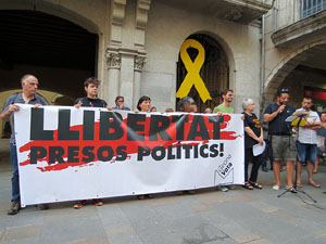 Concentraci&oacute; a la pla&ccedil;a del Vi per la llibertat dels presos pol&iacute;tics
