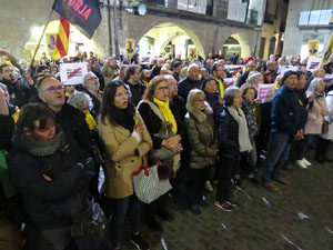 Concentraci&oacute; a la pla&ccedil;a del Vi per la independ&egrave;ncia i la llibertat dels presos pol&iacute;tics