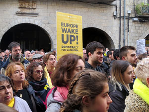 Concentraci&oacute; a la pla&ccedil;a del Vi per la independ&egrave;ncia i la llibertat dels presos pol&iacute;tics