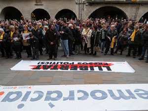 Concentraci&oacute; a la pla&ccedil;a del Vi per la independ&egrave;ncia i la llibertat dels presos pol&iacute;tics
