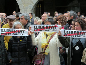 Concentraci&oacute; a la pla&ccedil;a del Vi per la independ&egrave;ncia i la llibertat dels presos pol&iacute;tics