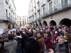 Concentraci&oacute; a la pla&ccedil;a del Vi per la independ&egrave;ncia i la llibertat dels presos pol&iacute;tics