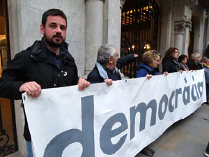 Concentraci&oacute; a la pla&ccedil;a del Vi per la independ&egrave;ncia i la llibertat dels presos pol&iacute;tics
