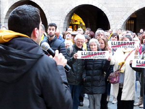 Concentraci&oacute; a la pla&ccedil;a del Vi per la independ&egrave;ncia i la llibertat dels presos pol&iacute;tics