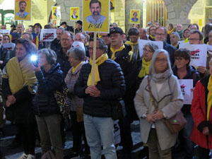 Concentraci&oacute; a la pla&ccedil;a del Vi per la independ&egrave;ncia i la llibertat dels presos pol&iacute;tics