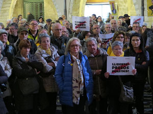 Concentraci&oacute; a la pla&ccedil;a del Vi per la independ&egrave;ncia i la llibertat dels presos pol&iacute;tics