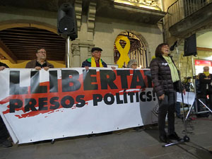 Concentraci&oacute; a la pla&ccedil;a del Vi per la independ&egrave;ncia i la llibertat dels presos pol&iacute;tics
