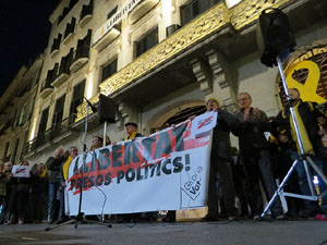 Concentraci&oacute; a la pla&ccedil;a del Vi per la independ&egrave;ncia i la llibertat dels presos pol&iacute;tics