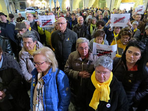 Concentraci&oacute; a la pla&ccedil;a del Vi per la independ&egrave;ncia i la llibertat dels presos pol&iacute;tics