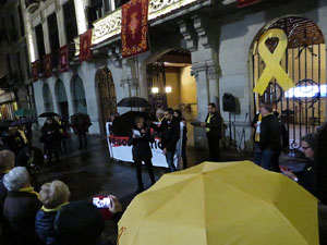 Concentraci&oacute; a la pla&ccedil;a del Vi per la independ&egrave;ncia i la llibertat dels presos pol&iacute;tics