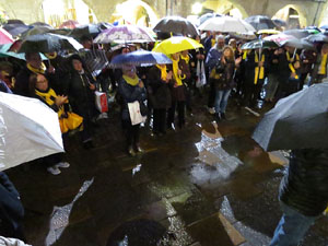 Concentraci&oacute; a la pla&ccedil;a del Vi per la independ&egrave;ncia i la llibertat dels presos pol&iacute;tics
