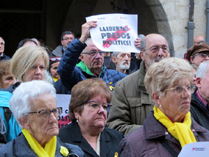 Concentraci&oacute; a la pla&ccedil;a del Vi per la independ&egrave;ncia i la llibertat dels presos pol&iacute;tics