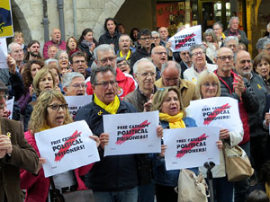 Concentraci&oacute; a la pla&ccedil;a del Vi per la independ&egrave;ncia i la llibertat dels presos pol&iacute;tics