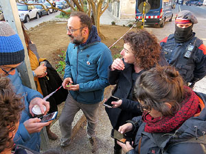 Concentraci&oacute; per la detenci&oacute; del alcaldes de Verges i Celr&agrave;, Ignasi Sabater i Daniel Cornell&agrave;, i catorze persones m&eacute;s
