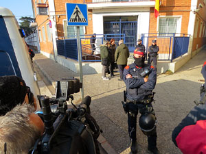 Concentraci&oacute; per la detenci&oacute; del alcaldes de Verges i Celr&agrave;, Ignasi Sabater i Daniel Cornell&agrave;, i catorze persones m&eacute;s