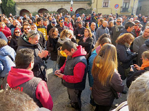 Concentraci&oacute; per la detenci&oacute; del alcaldes de Verges i Celr&agrave;, Ignasi Sabater i Daniel Cornell&agrave;, i catorze persones m&eacute;s